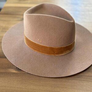 Lack of Color Rancher Hat – Beige Wool with Velvet Band